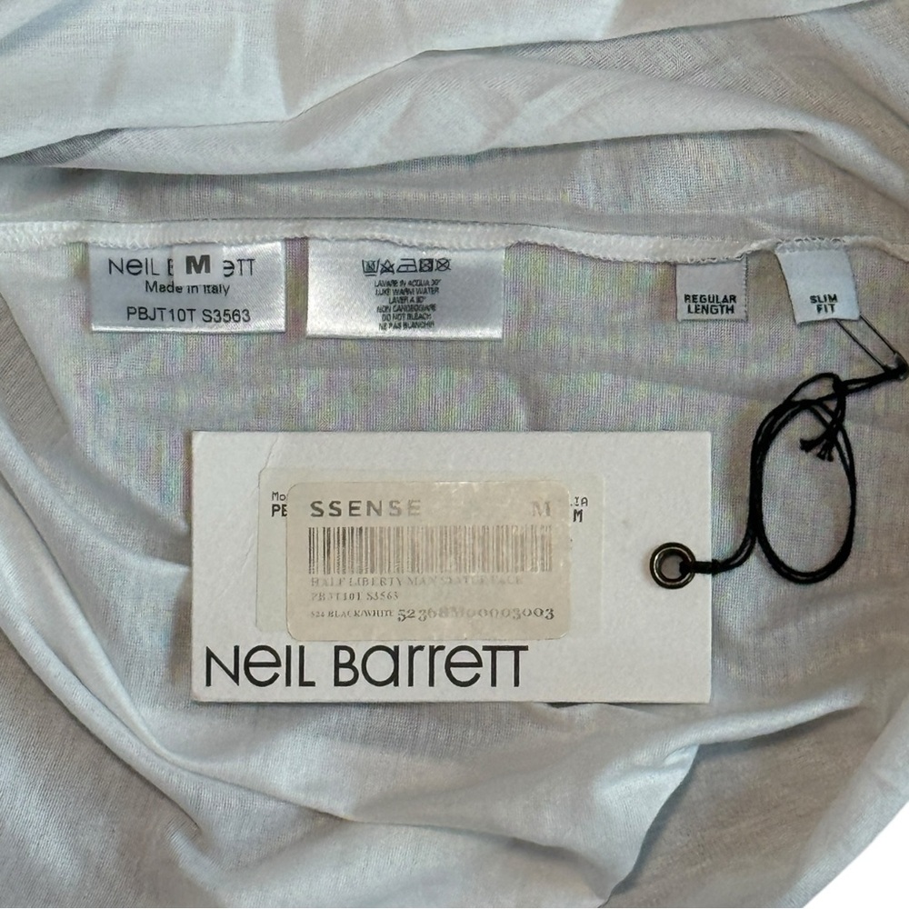 Neil Barrett Monochrome Statue of Liberty Graphic Tee - Picture 7 of 8